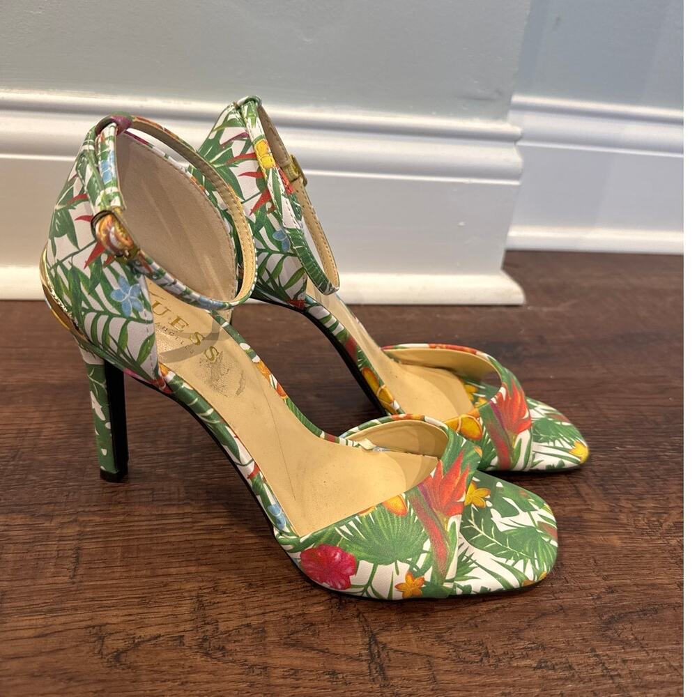 GUESS Tropical Print High Heel Sandals Ankle Buckle Open Toe Size 8